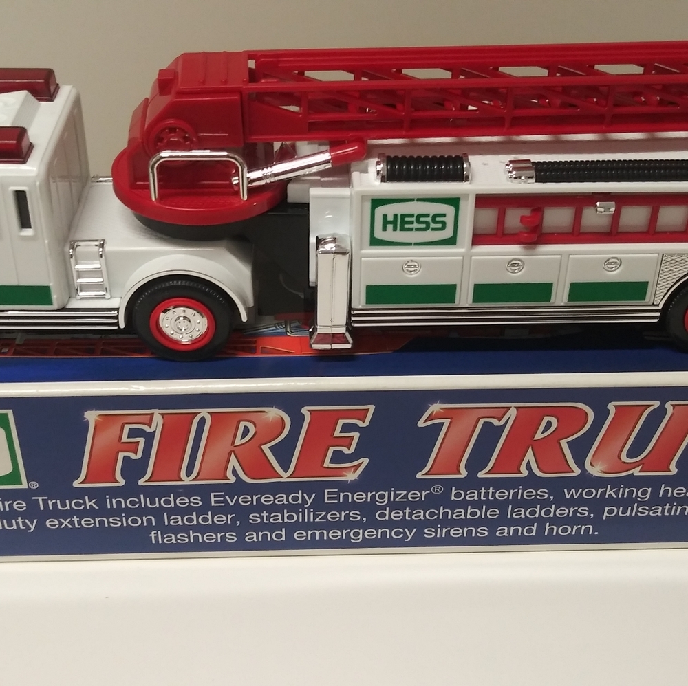2000 Hess Fire Truck